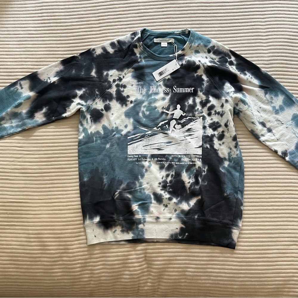 Outerknown men’s tie dye blue sweater surfer chic surf ranch Kelly Slater
